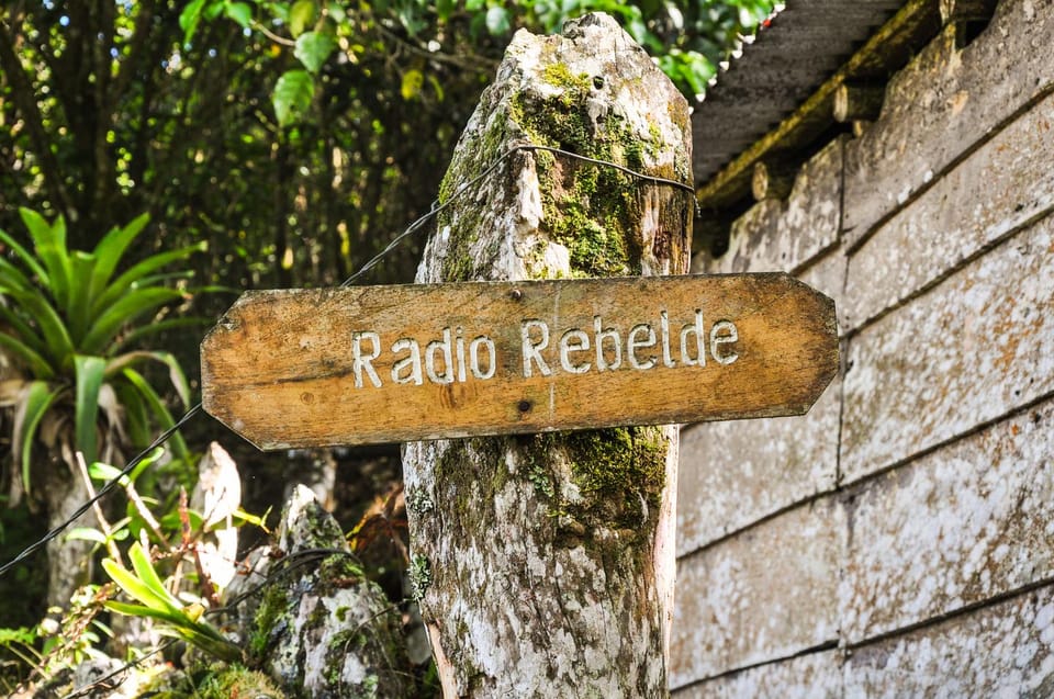 Tout le monde complice